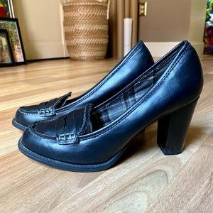 American Eagle Loafer Heel